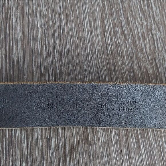 Black and Silver Leather Belt - Picture 5 of 7